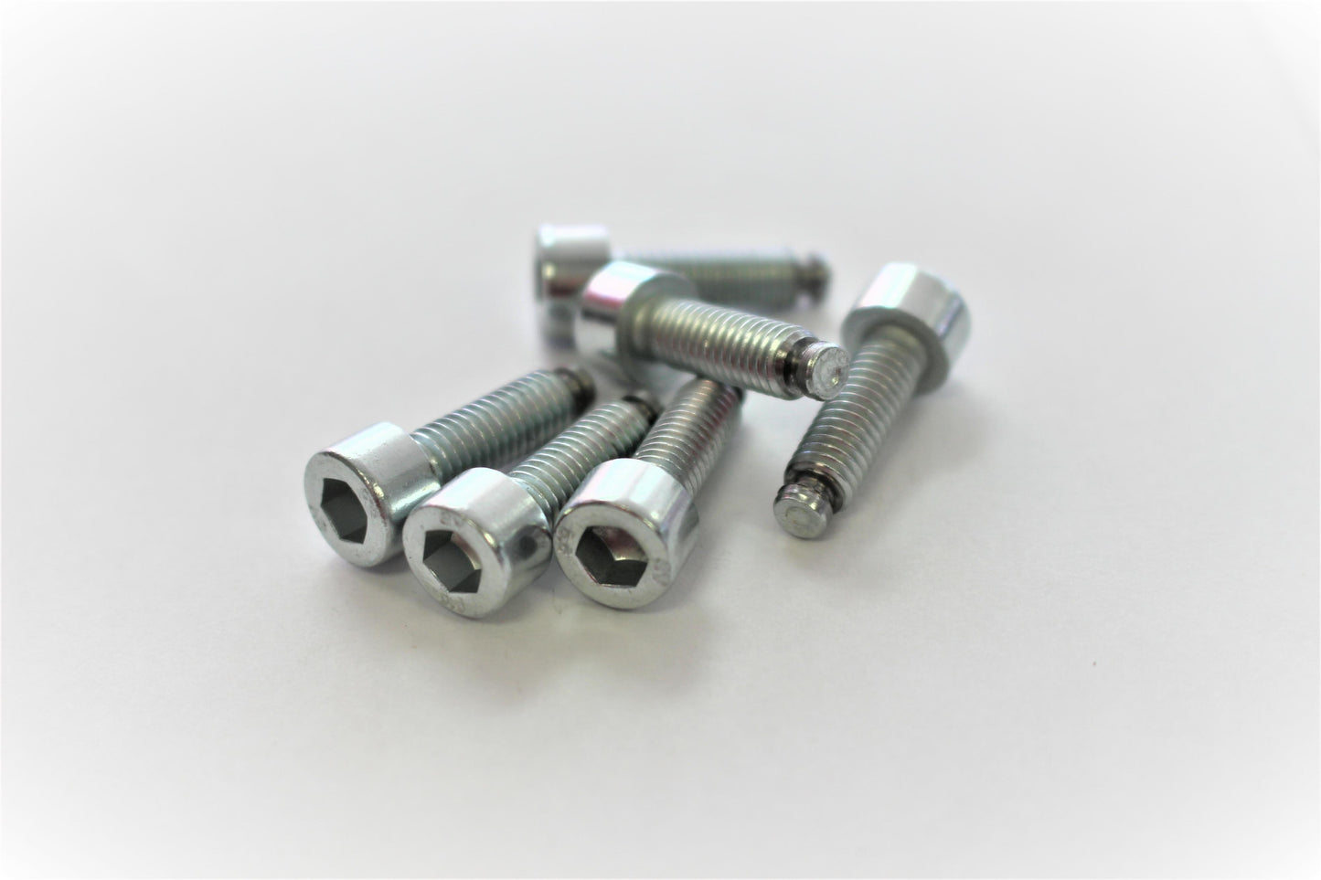 M6 X 20 HEX HEAD CAP SCREW