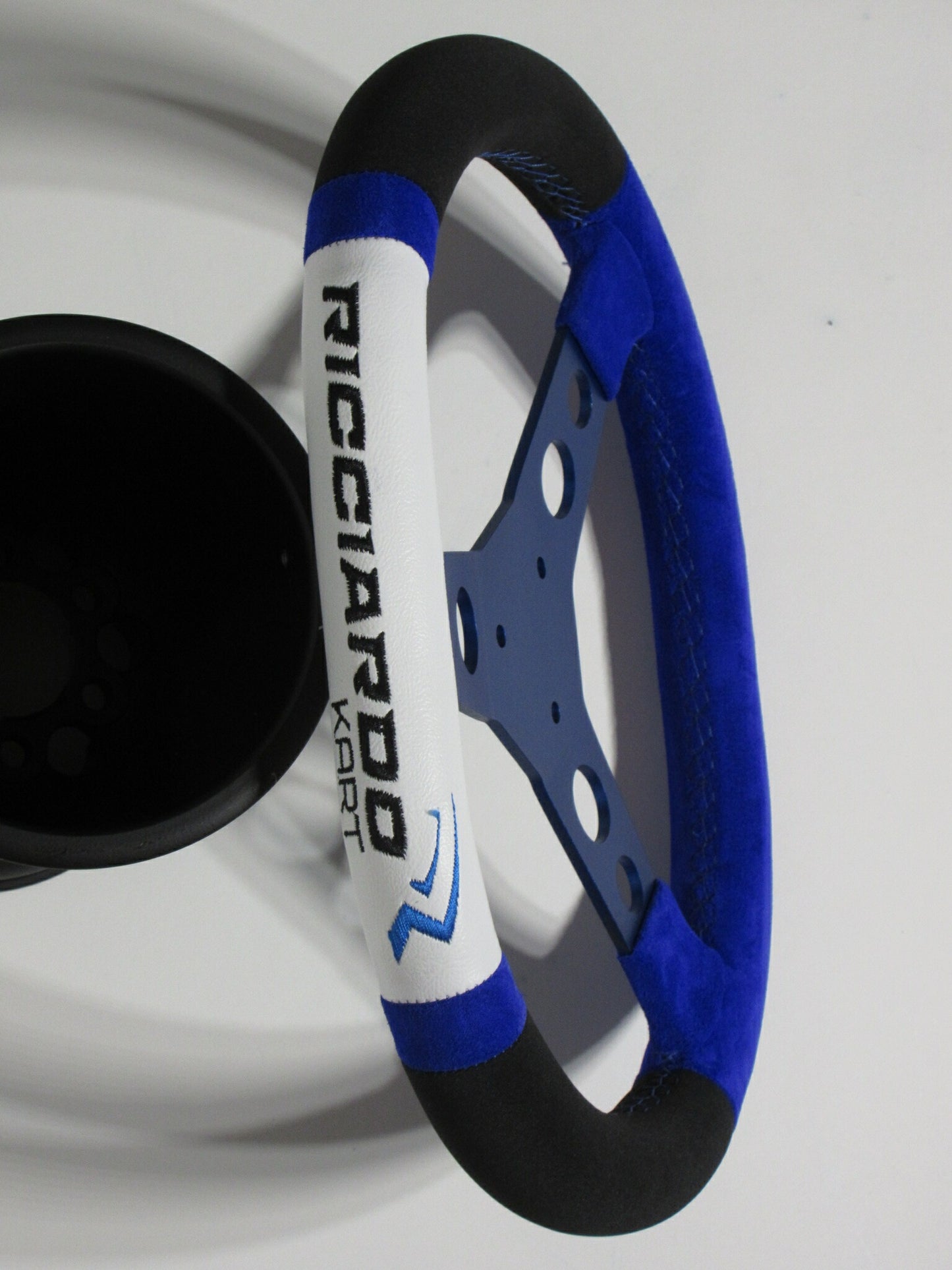# 2 STEERING WHEEL LEATHER - 340MM (2019)